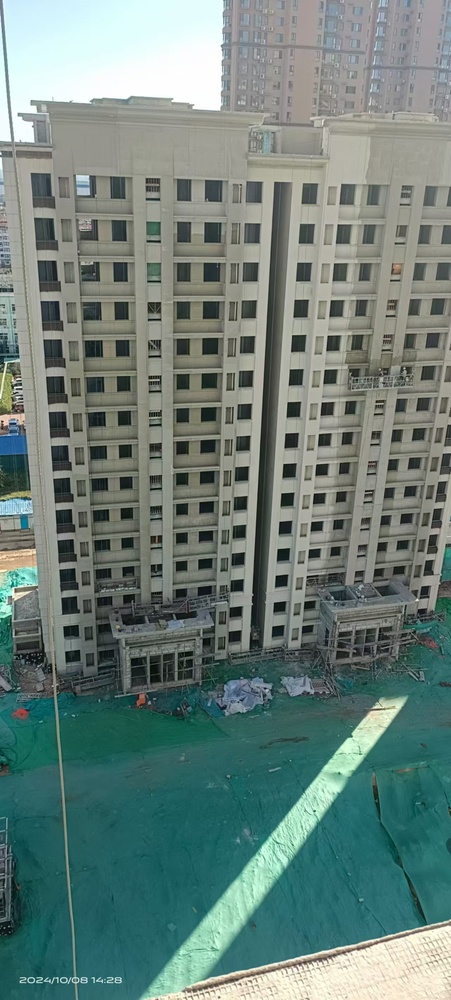 福港御景项目：啄木鸟漆业有序推动外墙真石漆生产完成供货与交付